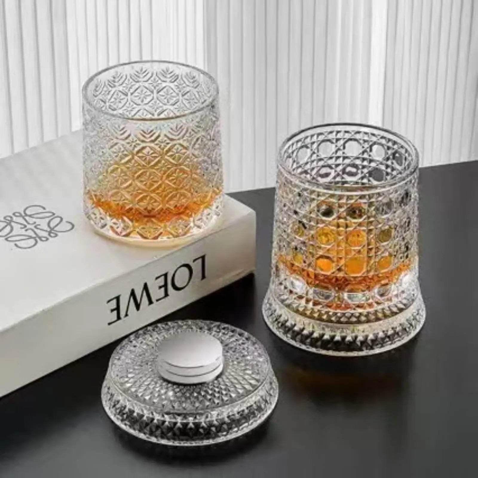 Stylish Rotating Crystal Whiskey Glass - 260Ml Spinning Tumbler with LED Light Base, Clear Home Bar Glass for Cocktails & Gifting, Classic Father’S Day Party Gift